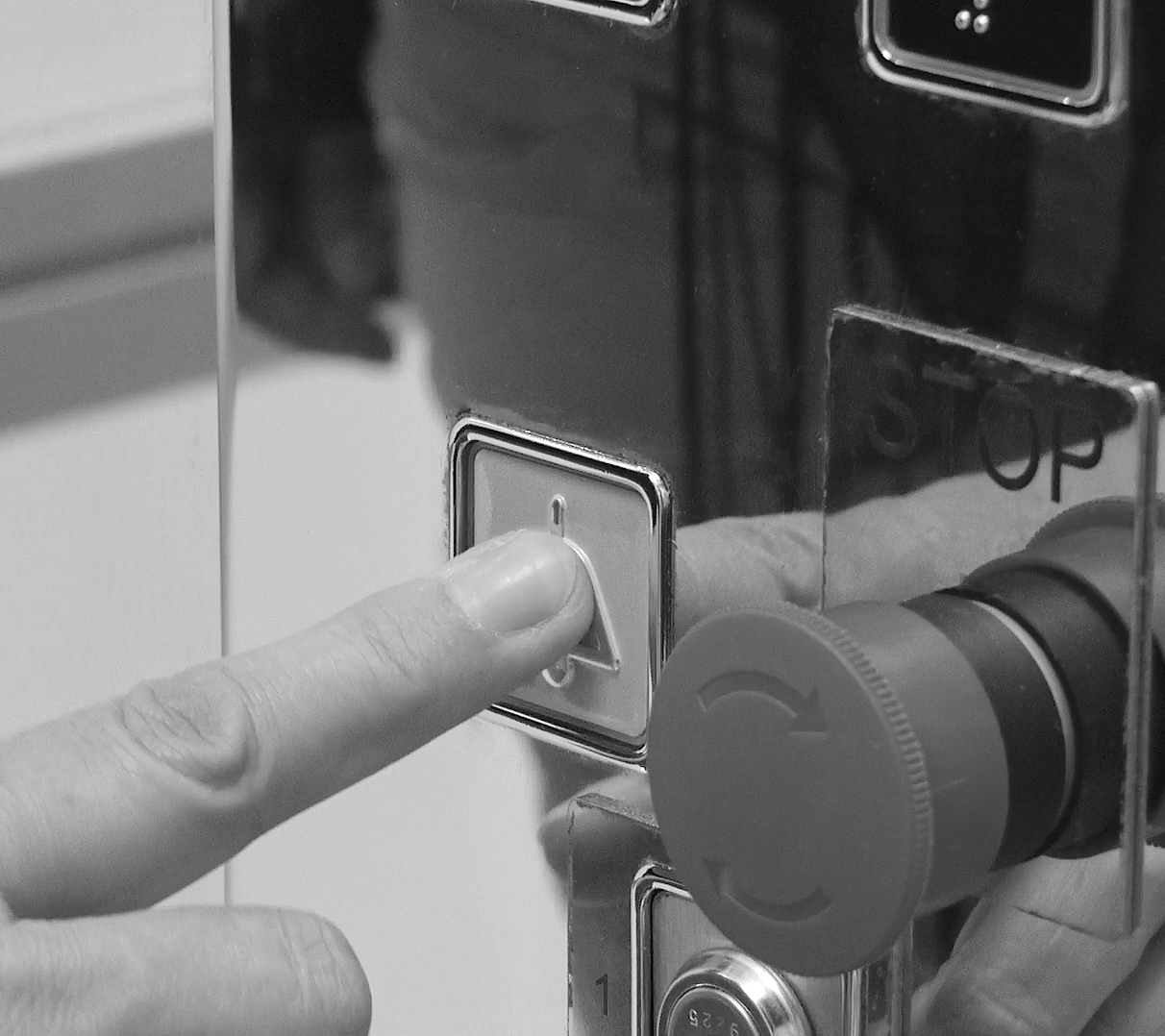 Telesan eroga servizi specializzati per le aziende che effettuano installazione e manutenzione ascensori